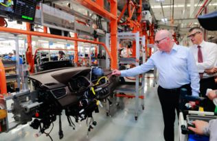 佛吉亞柳州汽車座椅項(xiàng)目正式揭牌 打造乘用車零部件發(fā)展新格局